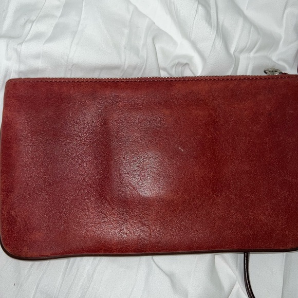 Coach Hamptons burgundy wristlet - Picture 3 of 5